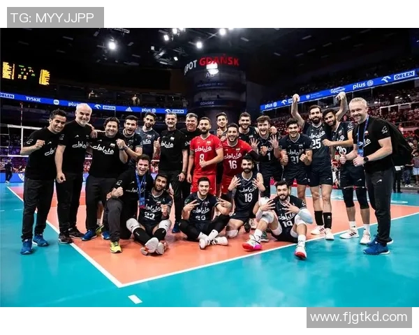 重庆足球队以63分领跑挑战赛积分榜展现强劲实力