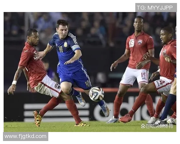 穿裙子的足球明星展现独特风格打破传统界限引发热议与讨论